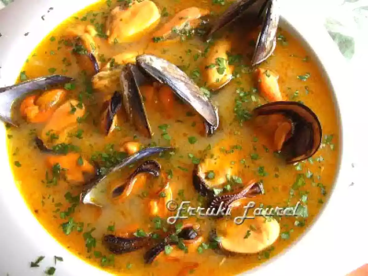 Sopa de mejillones con arroz