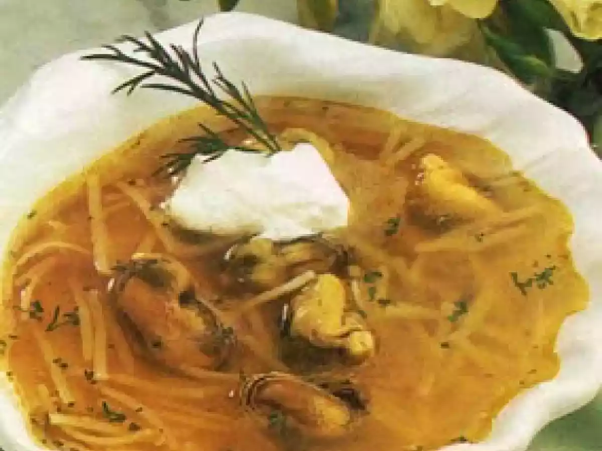 SOPA DE MEJILLONES Y FIDEOS