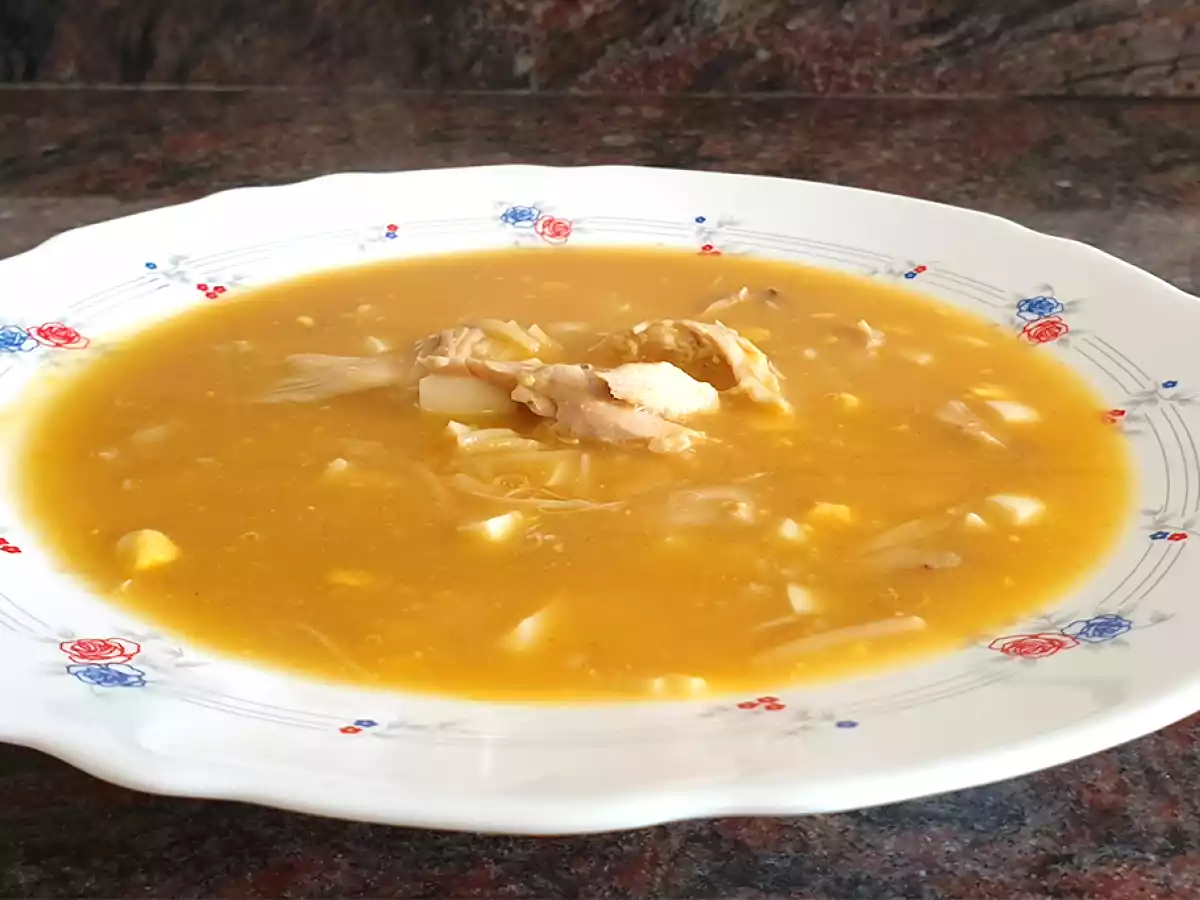 Sopa de pollo