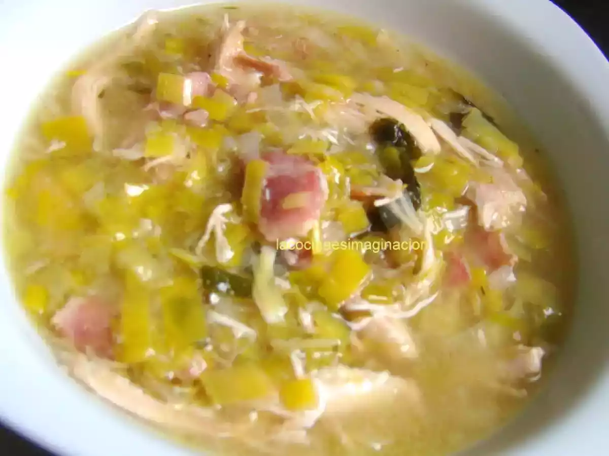 Sopa de pollo asado y puerros - foto 3