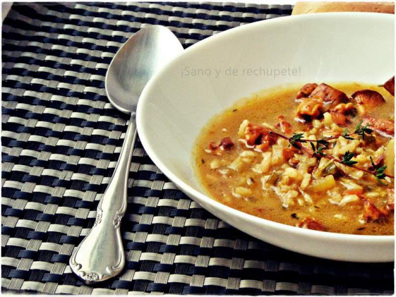 Sopa de setas y arroz integral con tomillo, foto 2