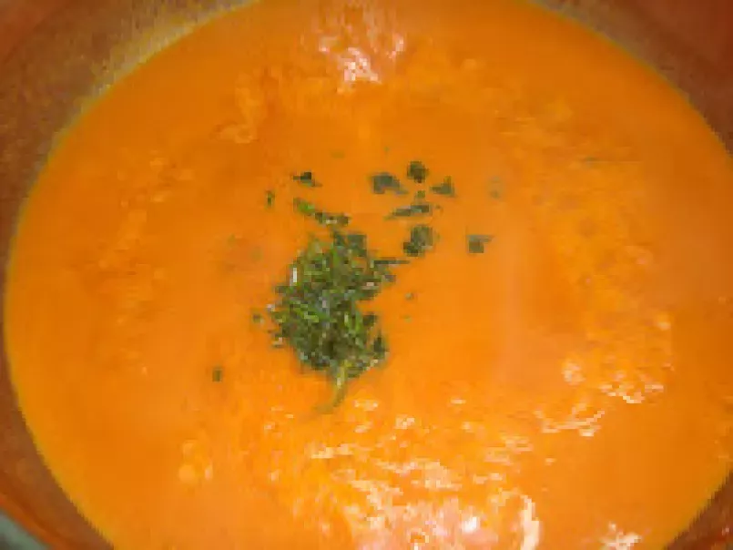 Sopa de tomate, un segundo contundente y un postre - foto 2