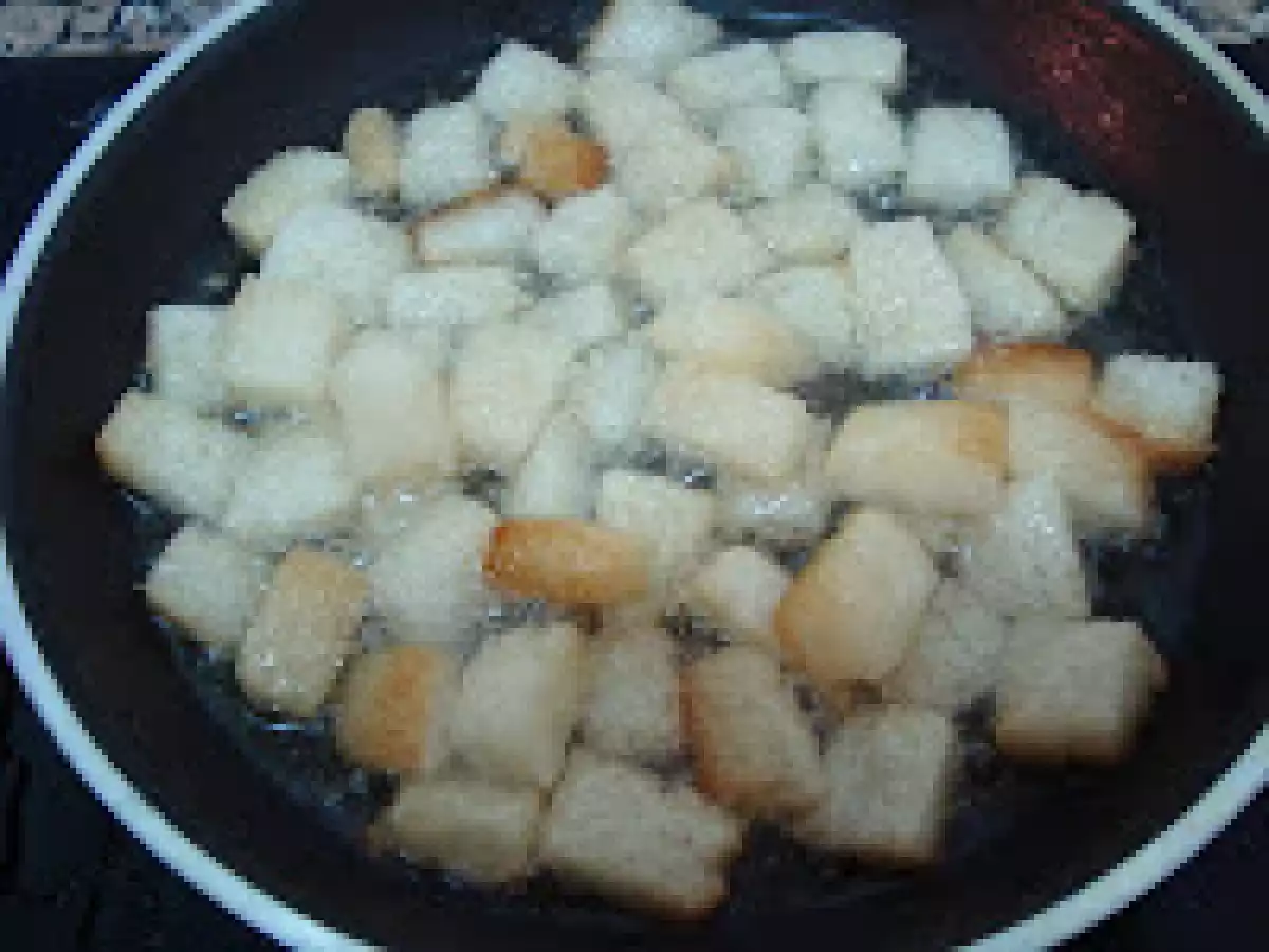 Sopa de tomate, un segundo contundente y un postre - foto 3