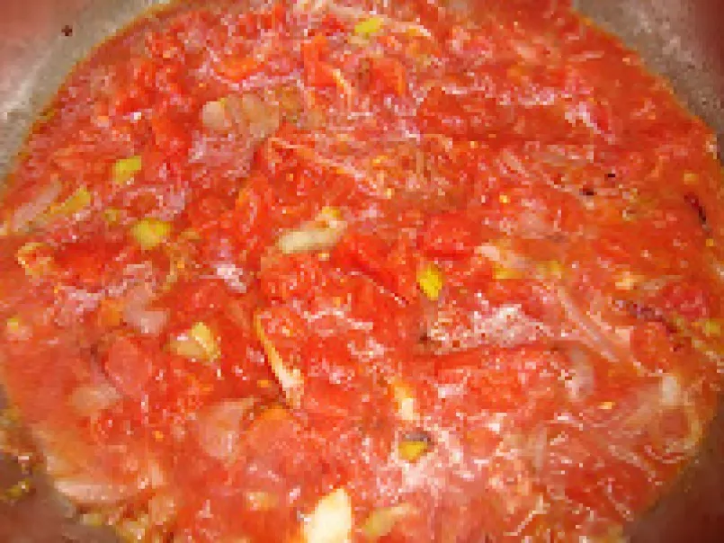 Sopa de tomate, un segundo contundente y un postre - foto 5