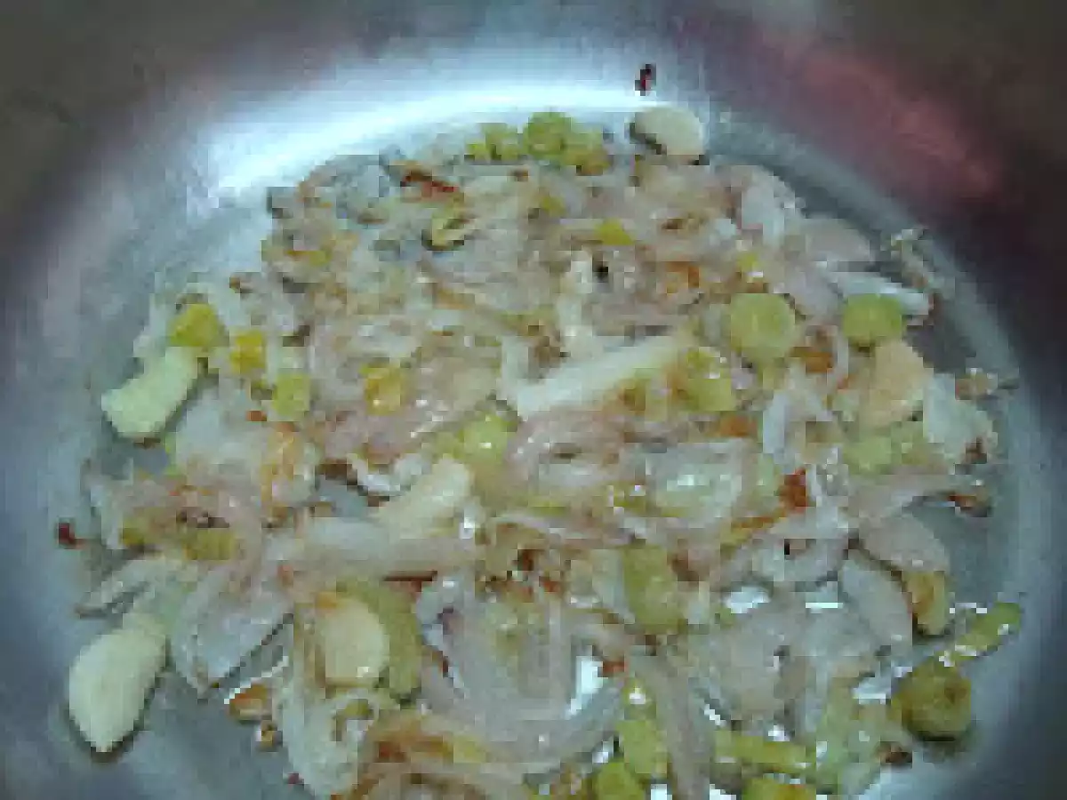 Sopa de tomate, un segundo contundente y un postre - foto 6