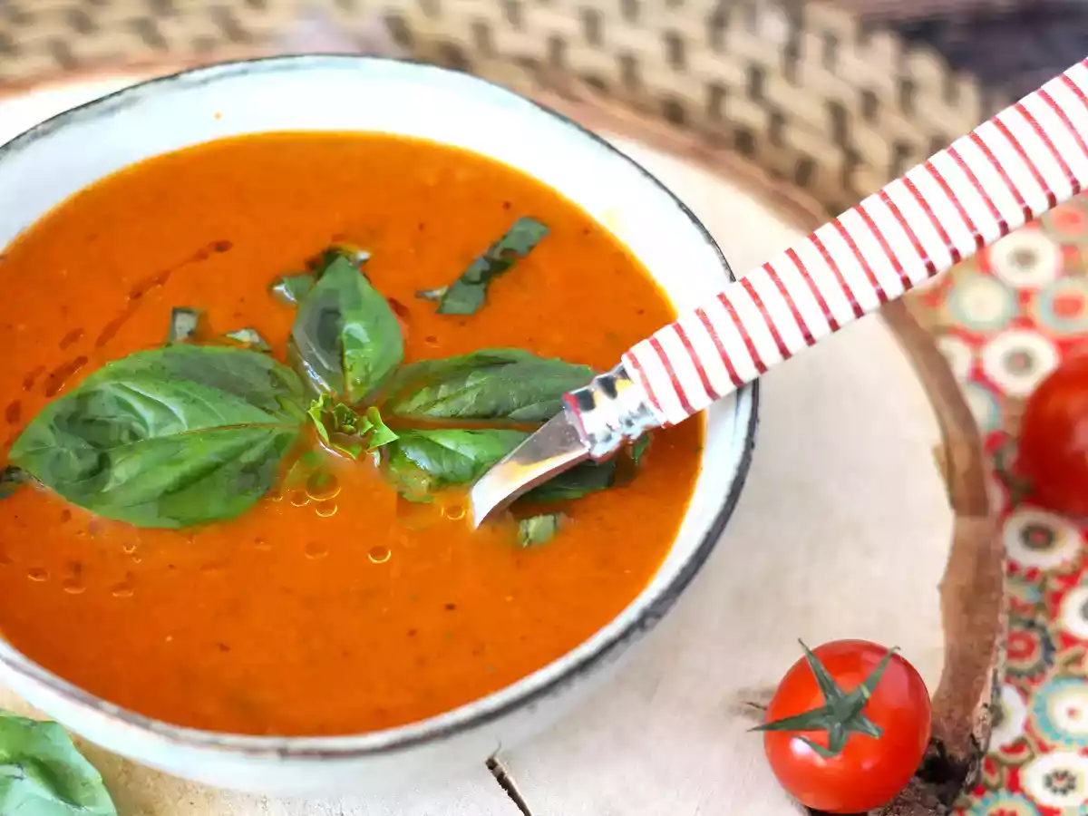 Sopa de tomate y albahaca - foto 4