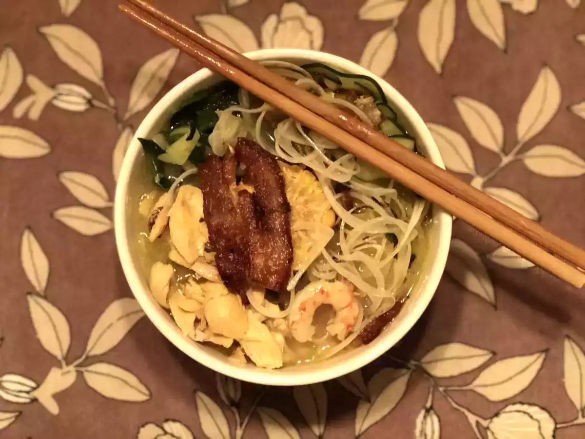 Sopa Ramen con productos de la tierra
