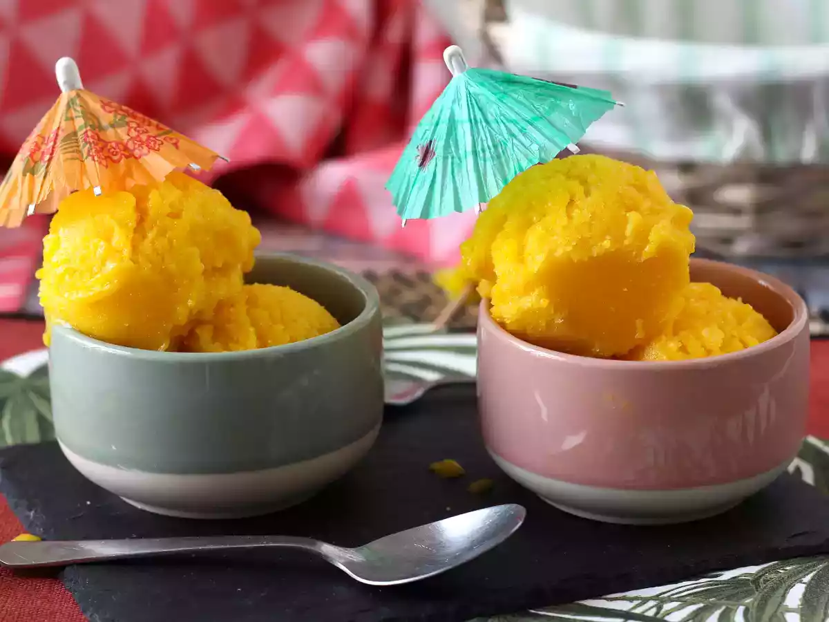 Sorbete de mango y lima con solo 3 ingredientes, ¡listo en 5 minutos!