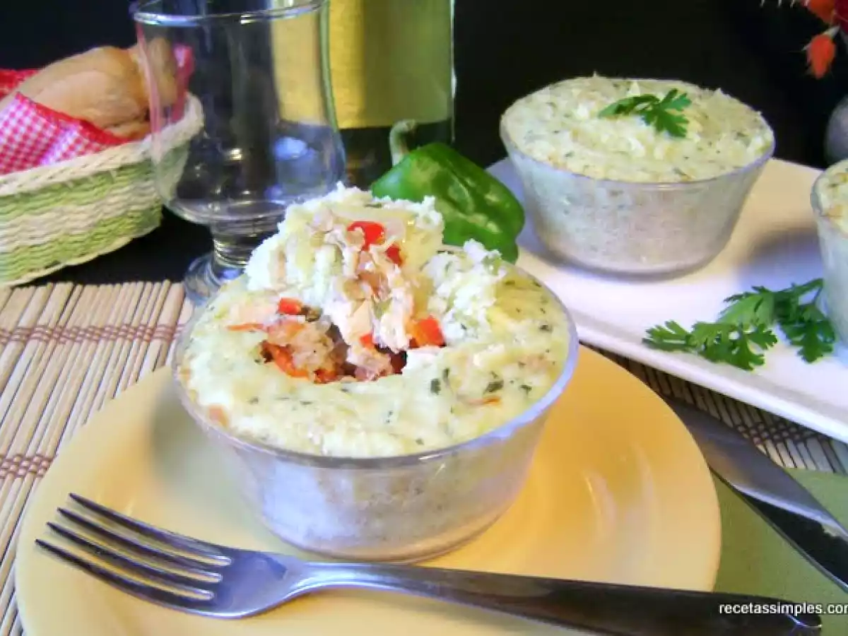 Soufflé de papa con relleno de pollo