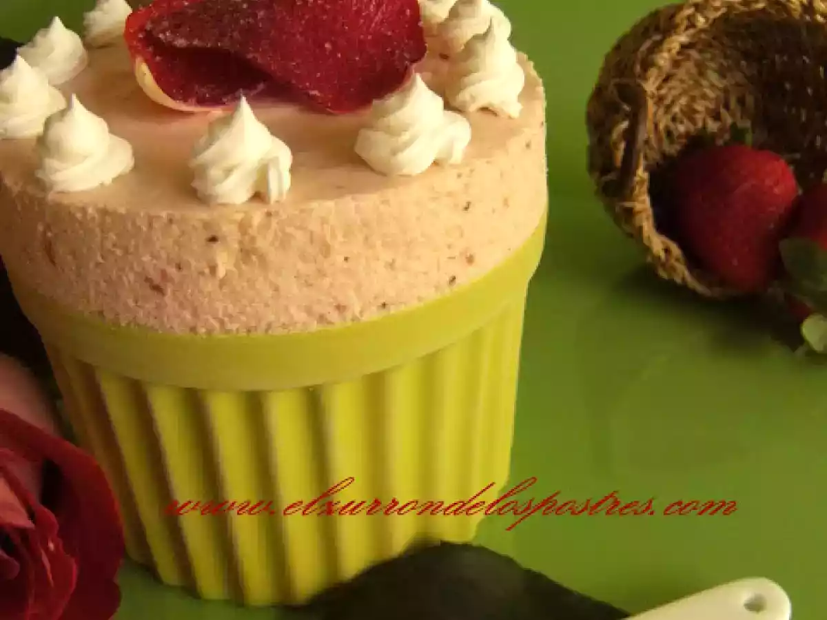 Soufflé Helado de Mermelada de Fresa y Esencia de Rosas - foto 4