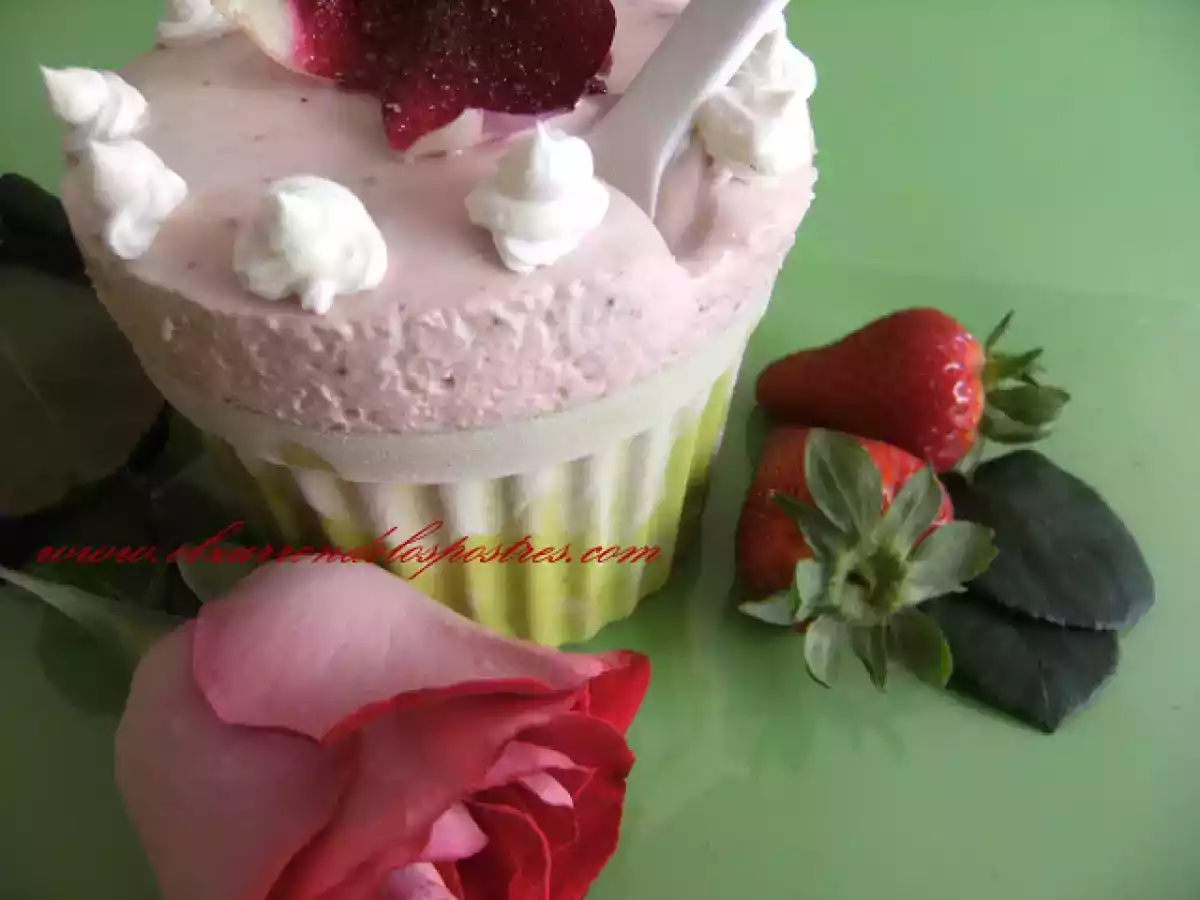 Soufflé Helado de Mermelada de Fresa y Esencia de Rosas - foto 9