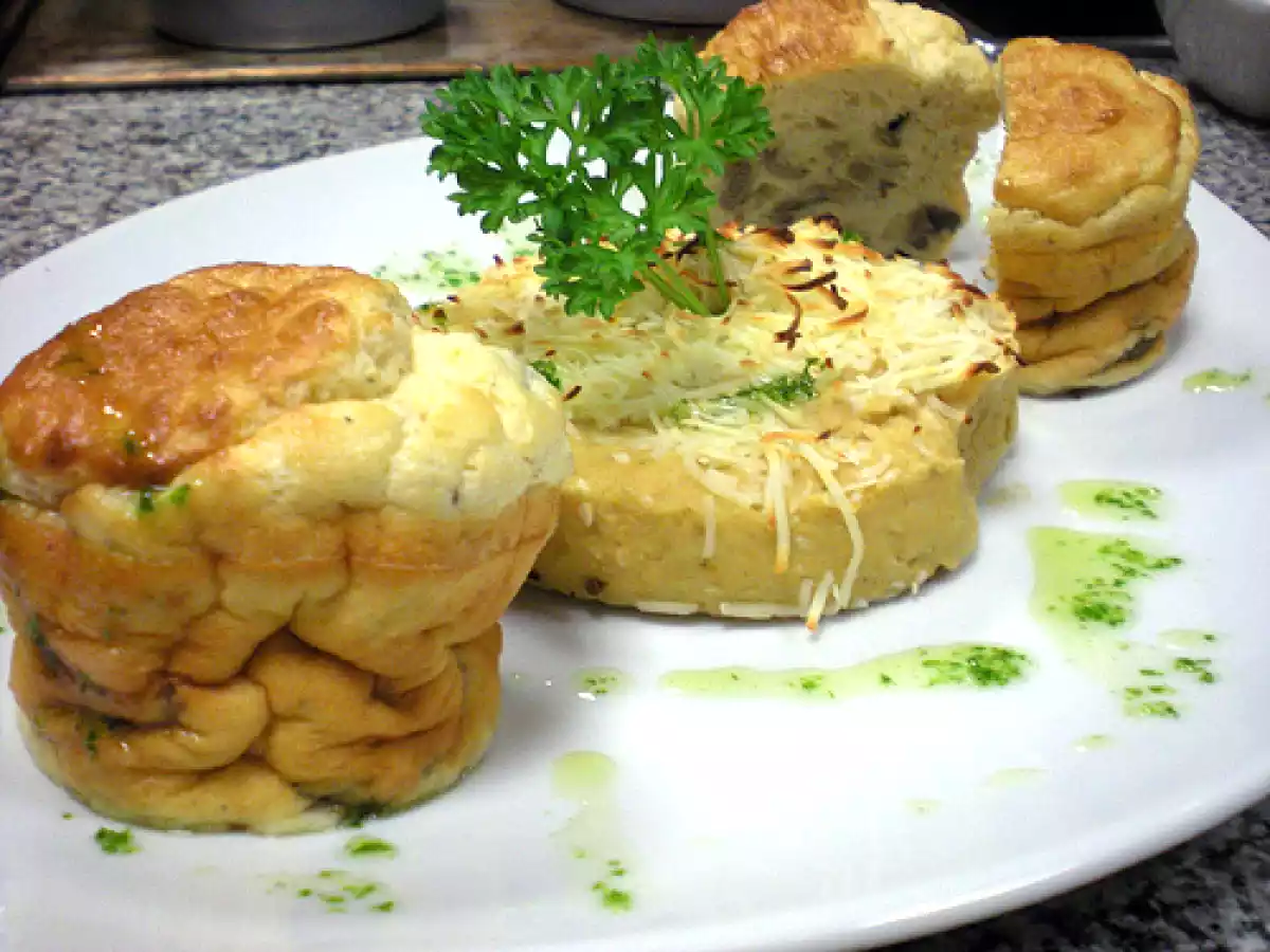Souflé de hongos y trufa con gratinado de garbanzos con queso. Paso a paso.