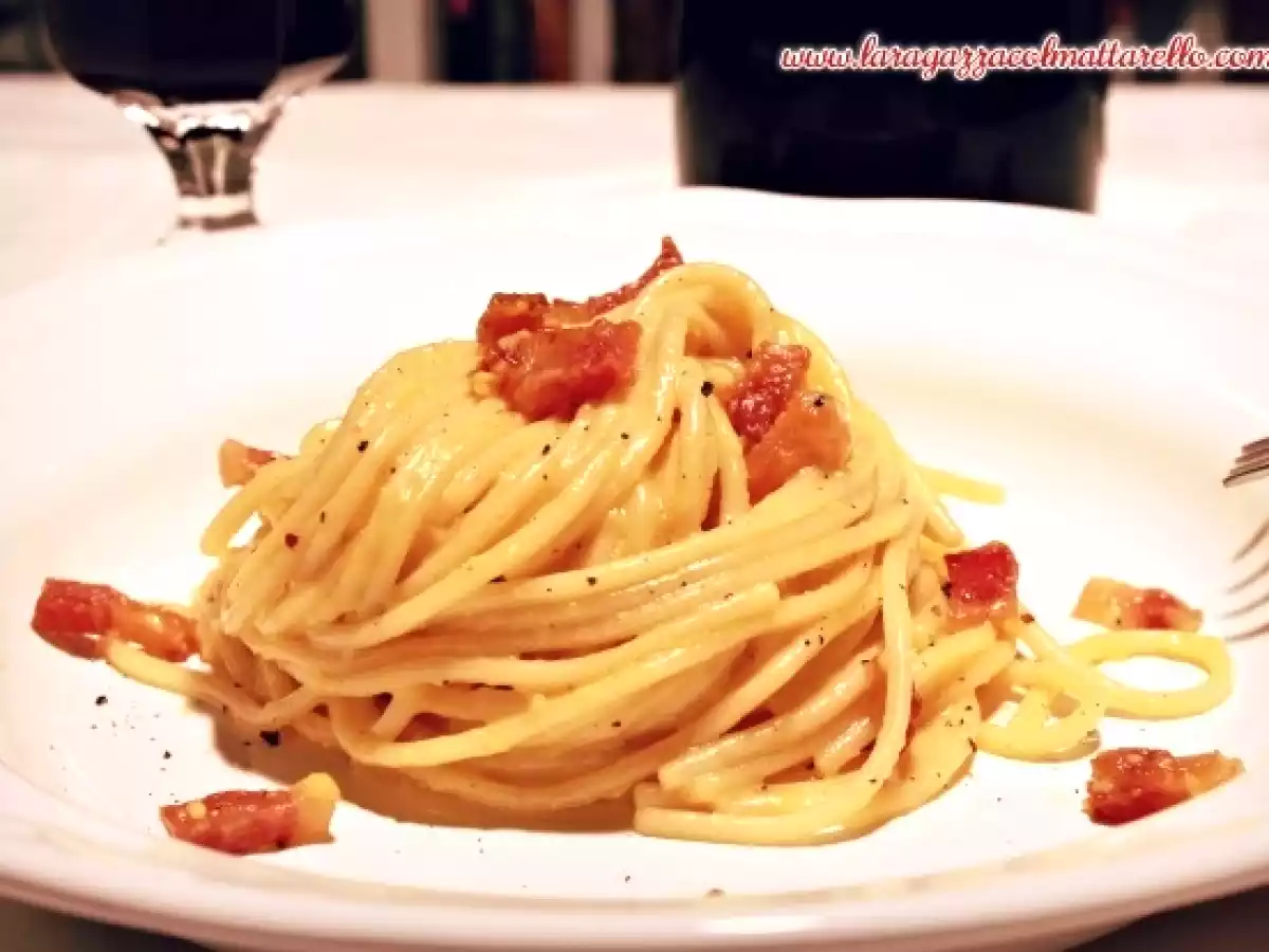 Spaghetti a la carbonara con guanciale y pecorino - foto 2