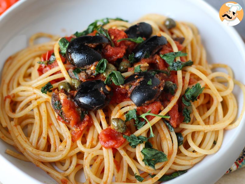 Spaghetti alla puttanesca ¡el plato de pasta con sabor a mediterraneo!, foto 4