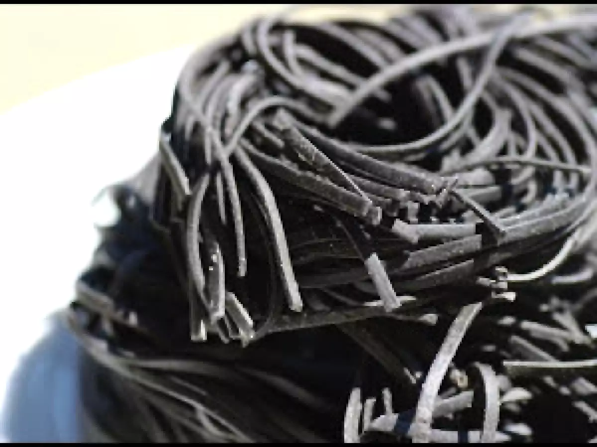 Spaghetti blanco y negro - foto 2