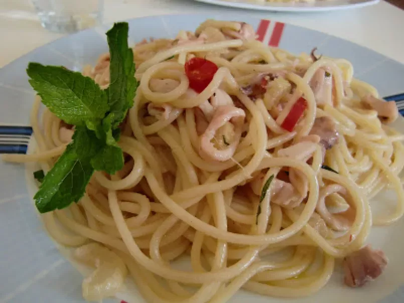 Spaghetti con calamares, foto 1