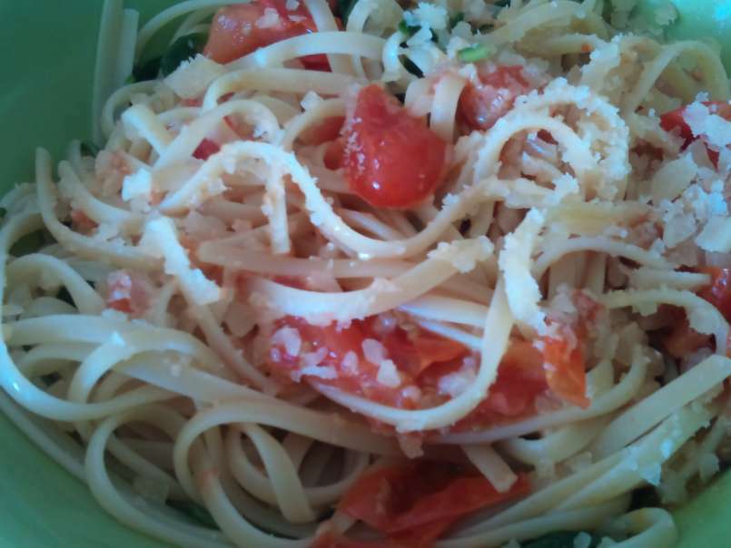 Spaghetti rucola e pomodorini - Espaguetis rúcula y tomate cherr