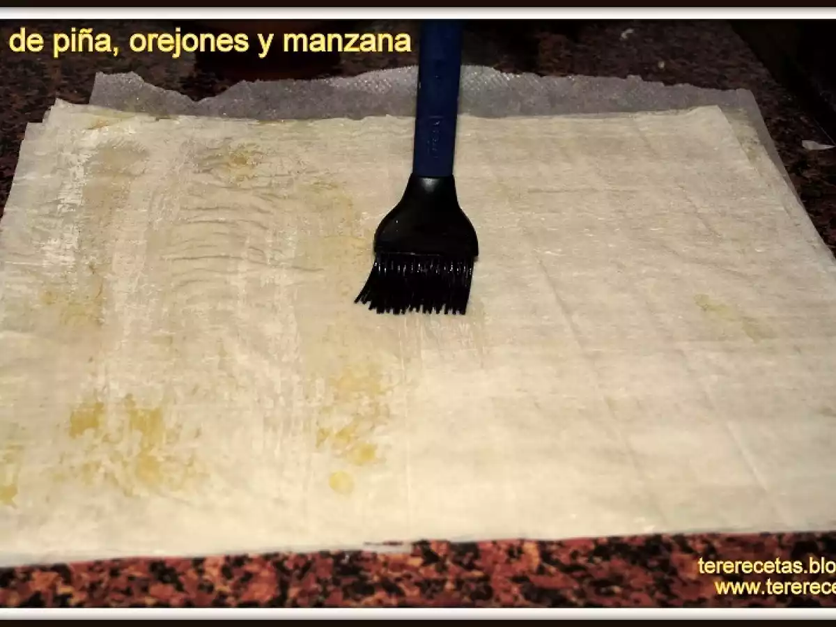 Strudel de piña, orejones de albaricoque y manzana. - foto 3