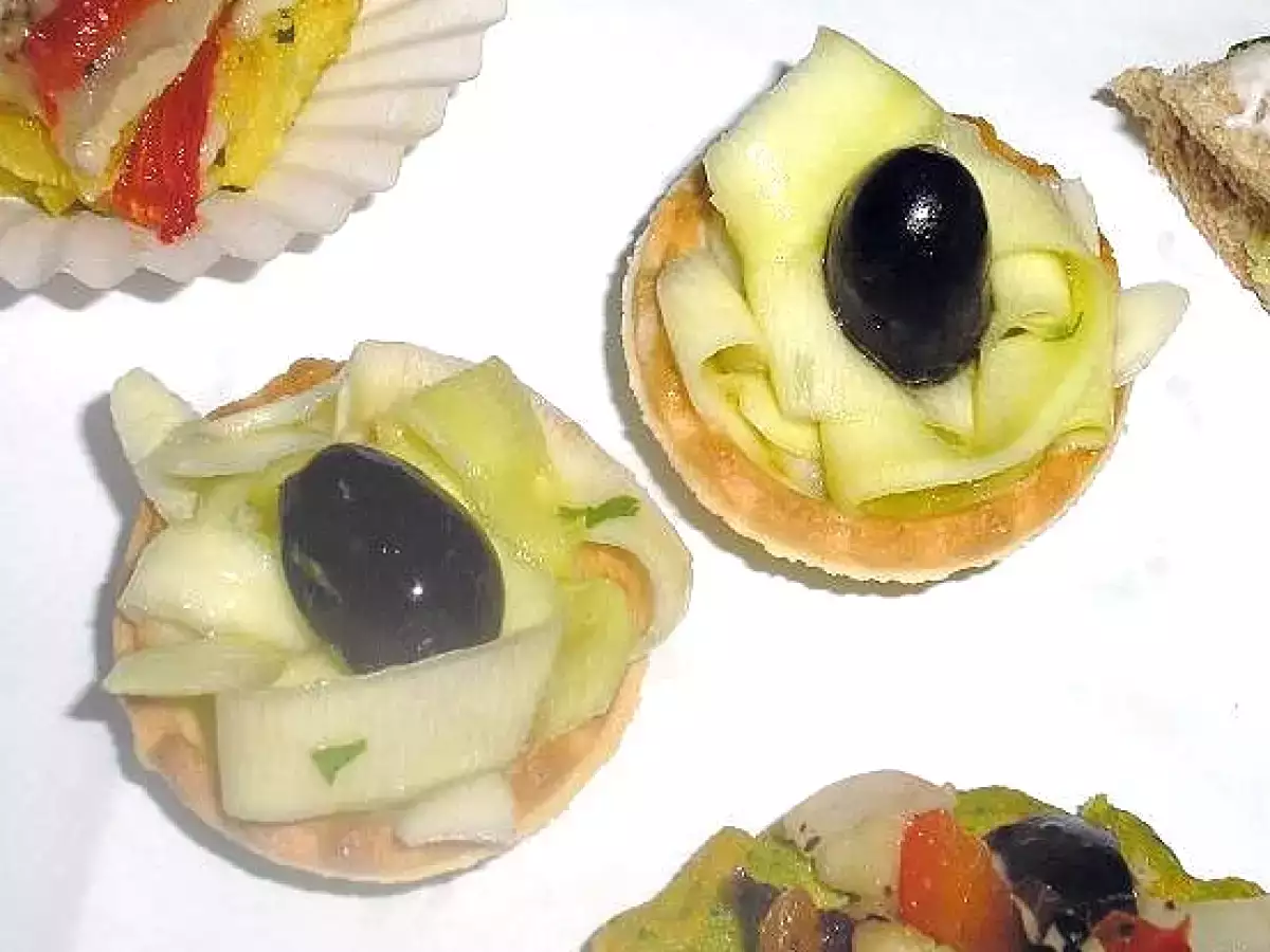 Surtido de aperitivos fríos - foto 4