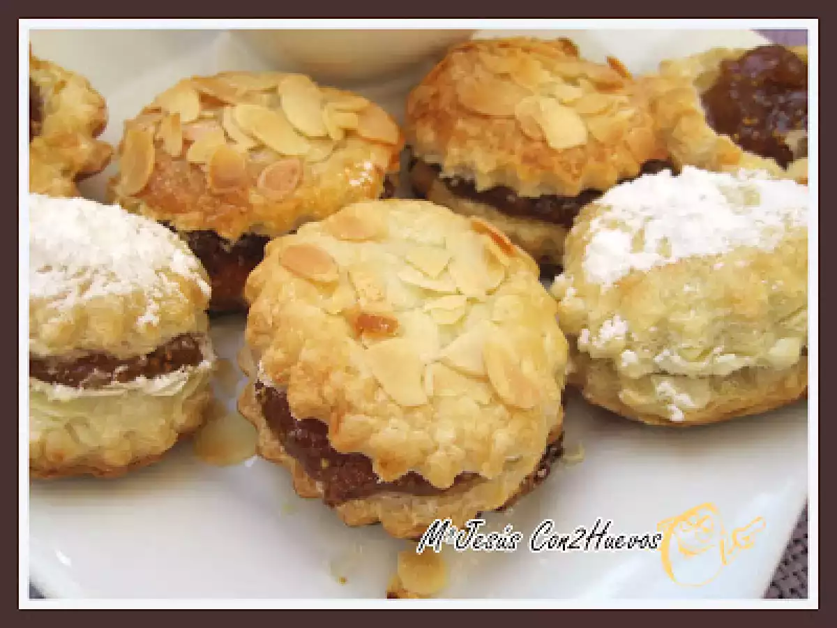 SURTIDO DE HOJALDRES CON MERMELADA DE HIGOS