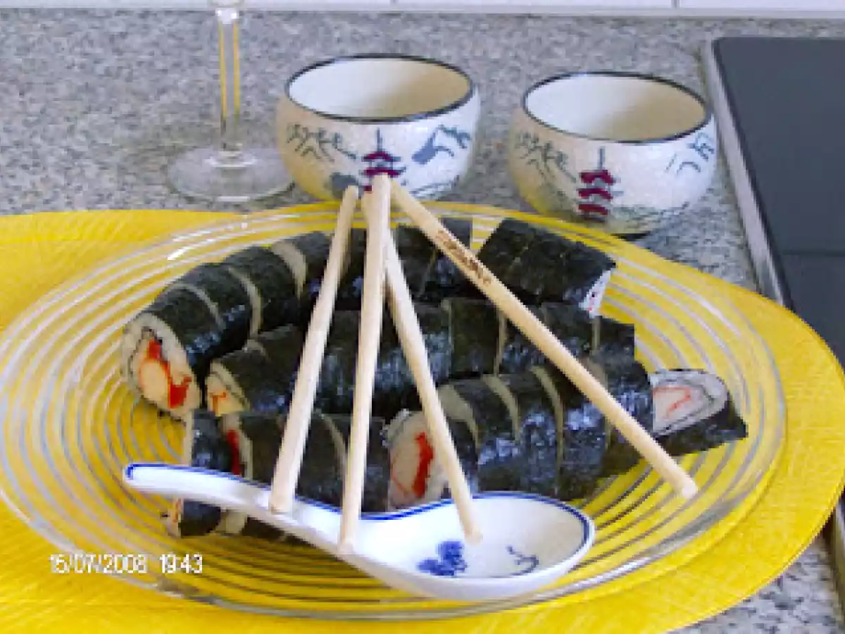 Sushi con alga nori - foto 3