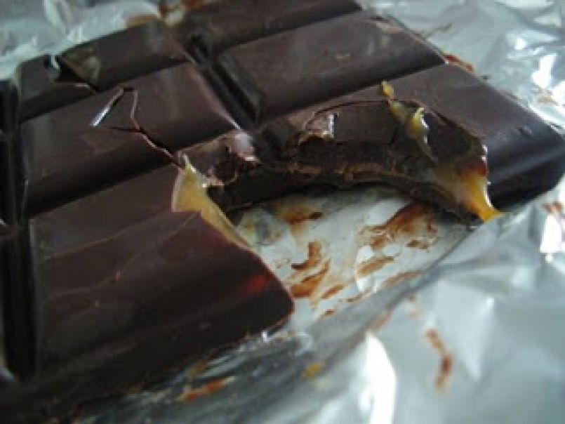 Tableta de chocolate rellena de caramelo - foto 2