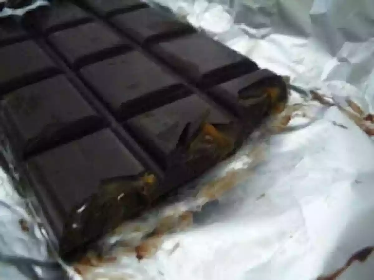 Tableta de chocolate rellena de caramelo - foto 3