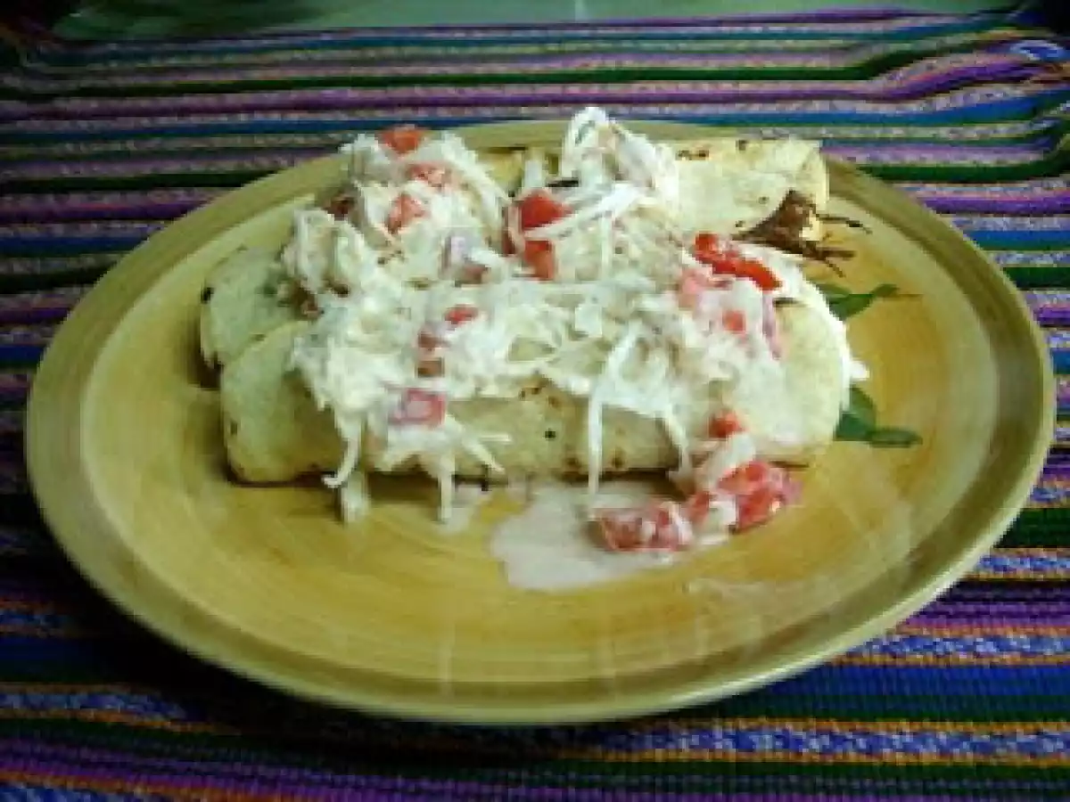 TACOS DE POLLO AL PASTOR