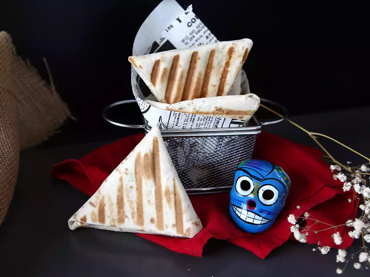 Tacos samosas con carne picada