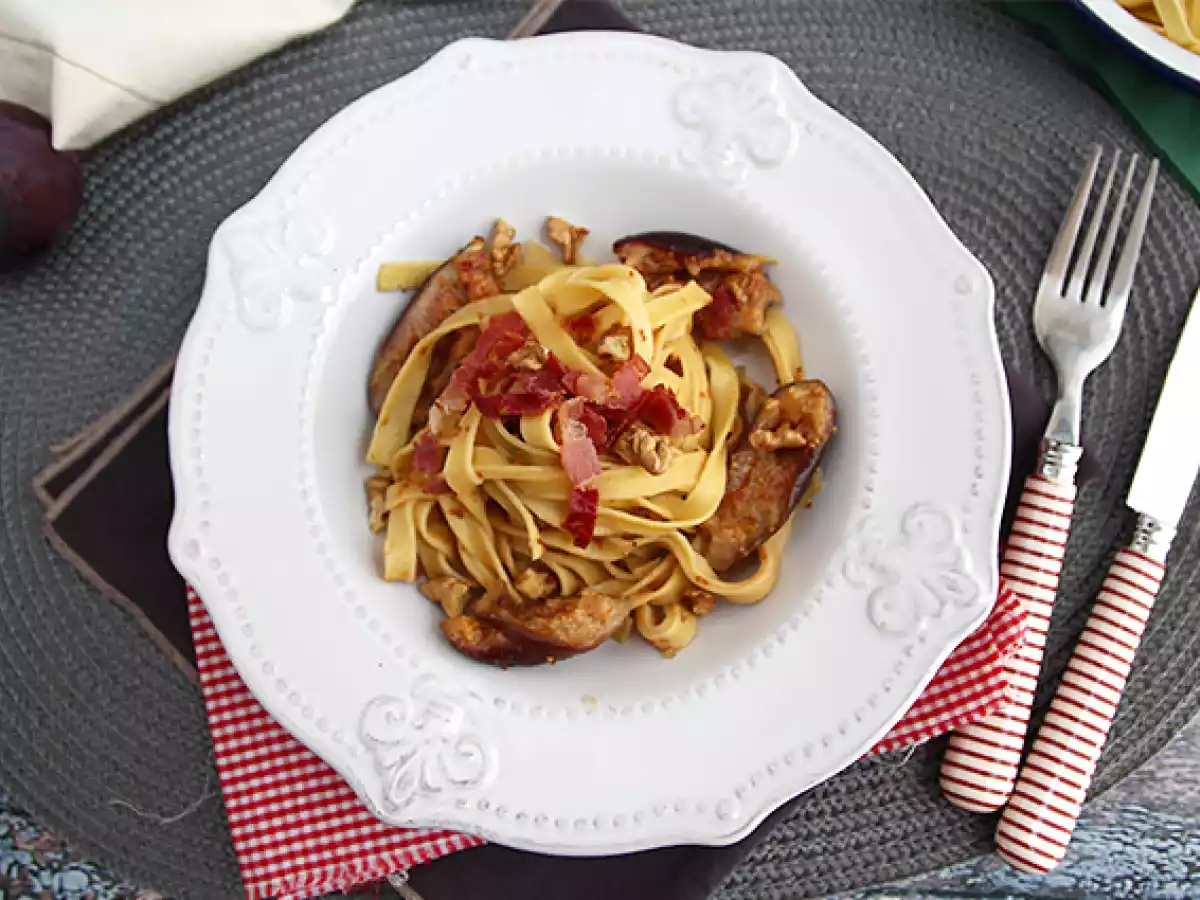 Tagliatelle con higos y bacon - foto 5