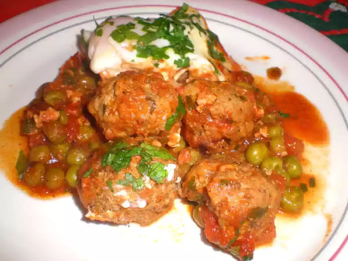 Tajine de albóndigas de cordero y huevo, Kofta tajine