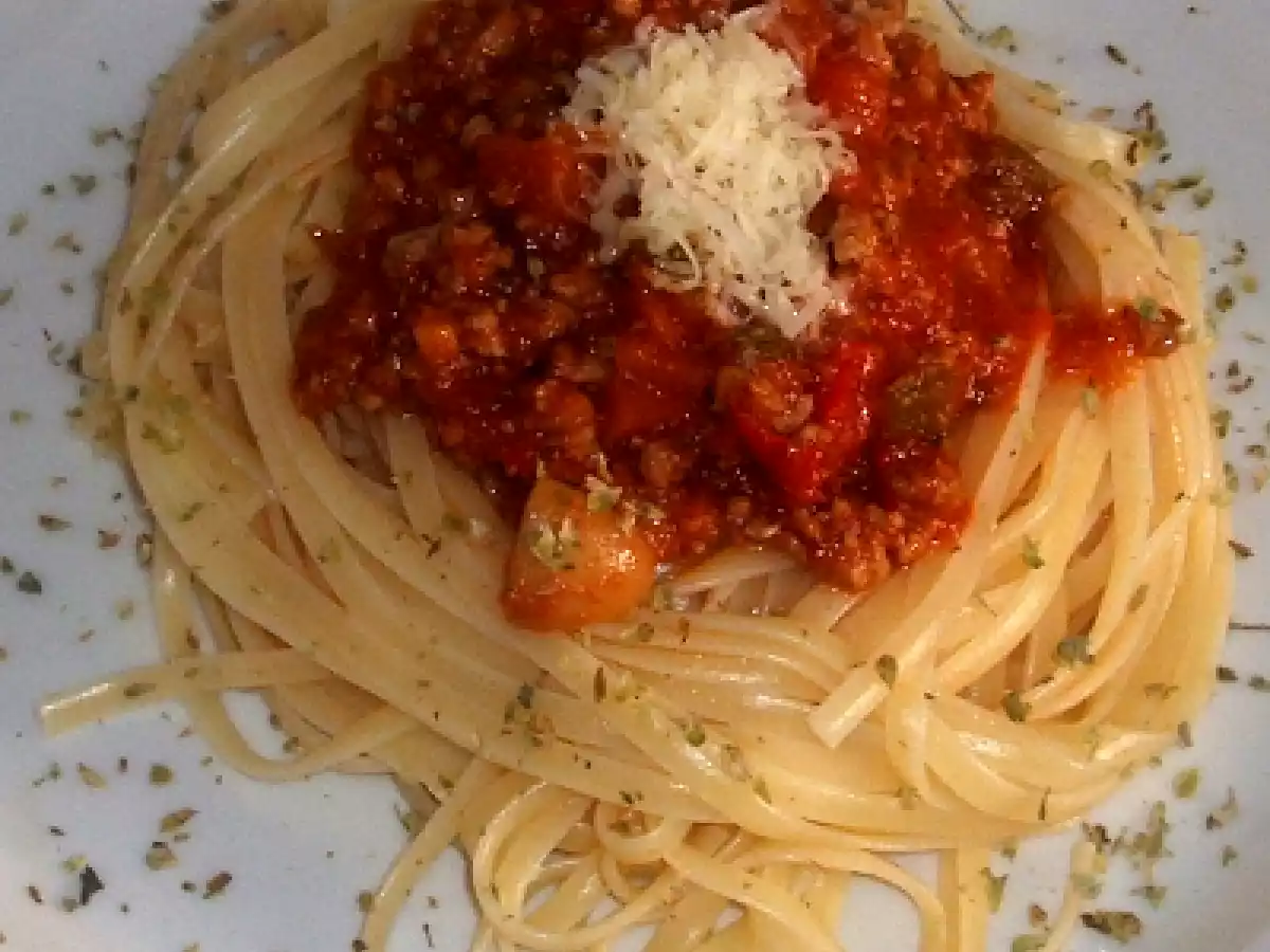 Tallarines a la Bolognesa