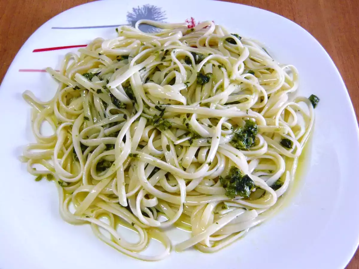 Tallarines al pesto casero - foto 2