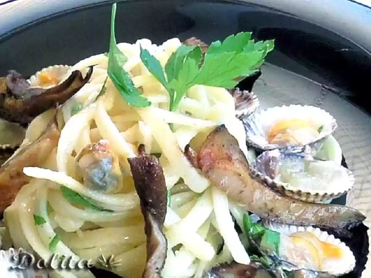 Tallarines con berberechos