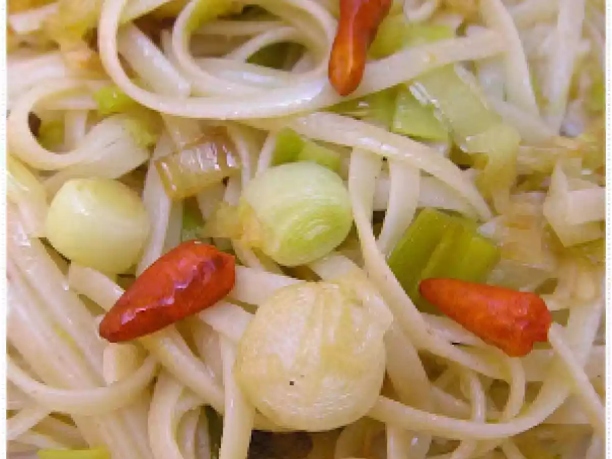 Tallarines con puerros.