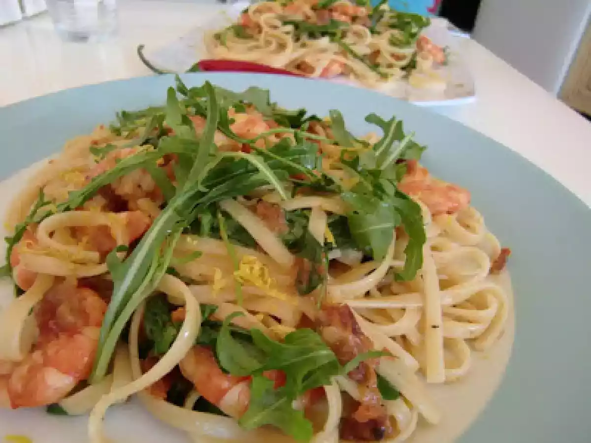 Tallarines con rúcula y gambas - foto 2
