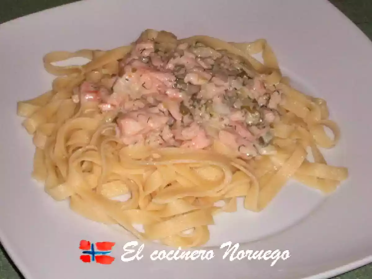 Tallarines con salmón ahumado
