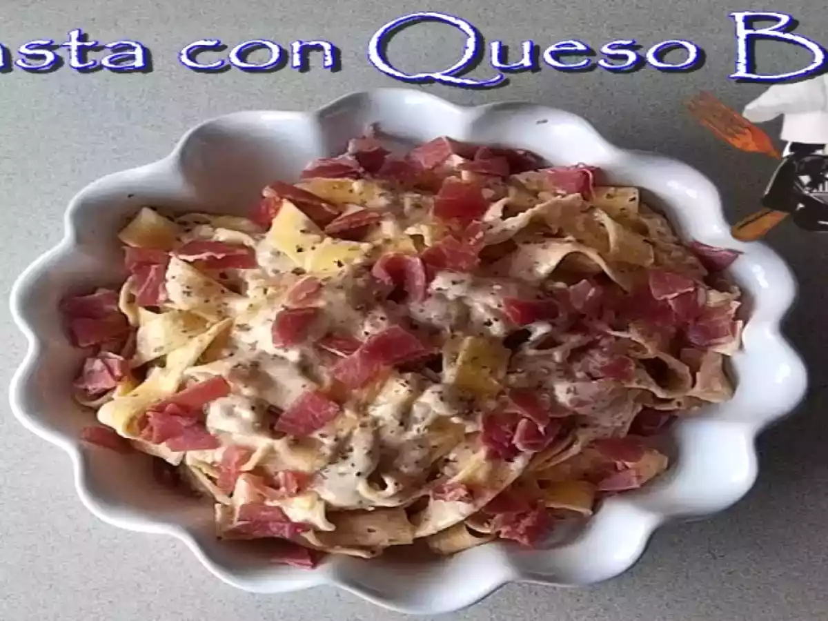 Tallarines con Salsa de Queso Brie