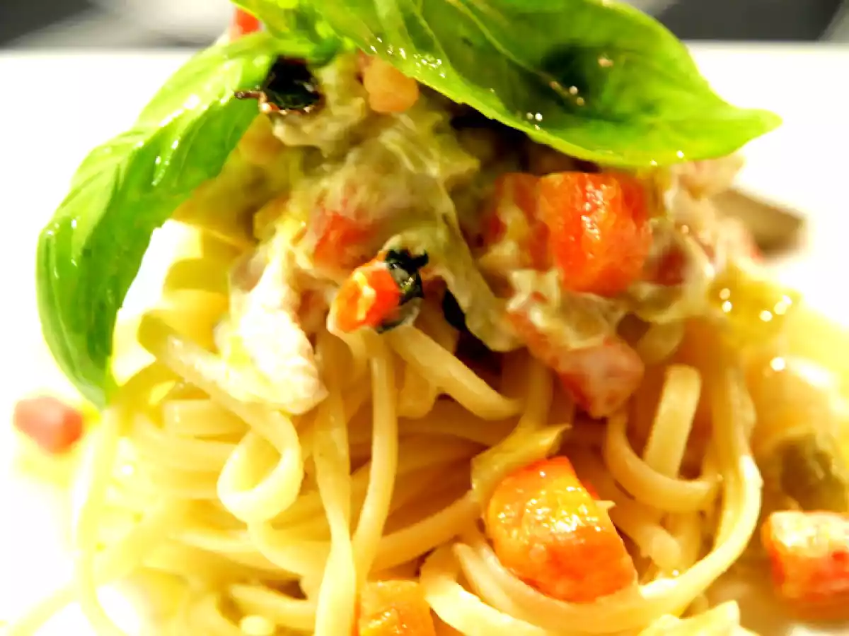 Tallarines con verdura a la crema de queso