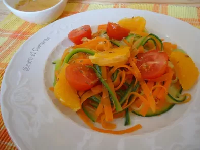 Tallarines de zanahoria y calabacín