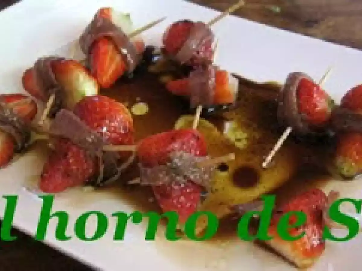 Tapa de fresas con anchoas