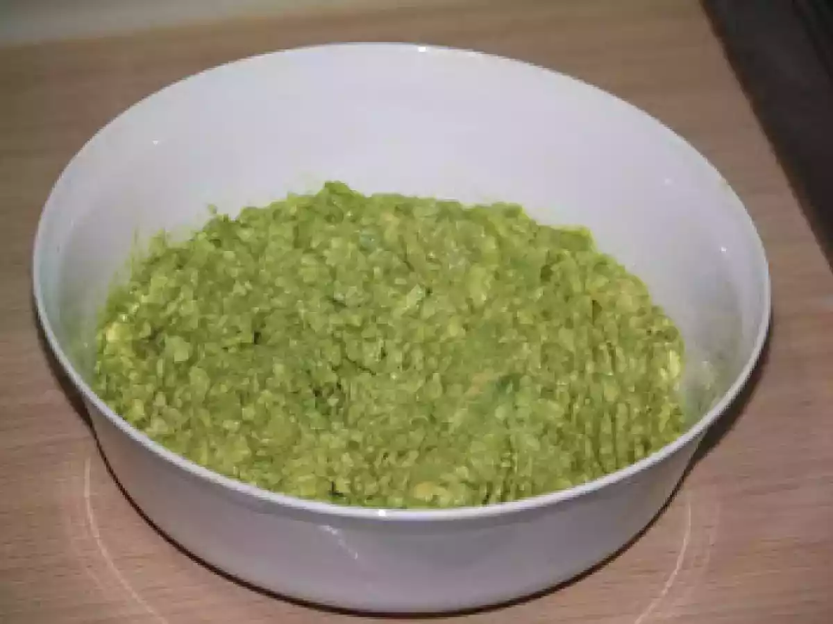 Tarrina de salmón, con aguacate y salmón - foto 3