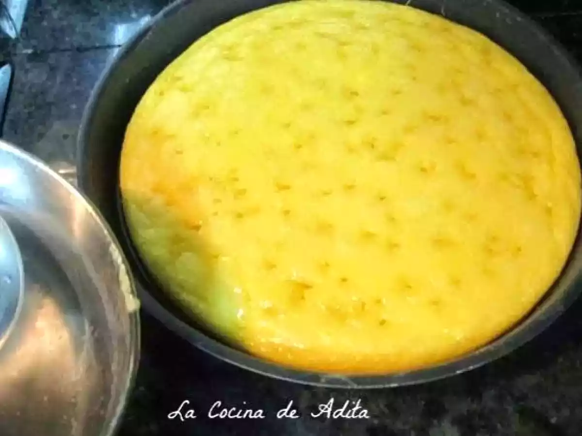 Tarta capuchina decorada con merengue italiano y almendras - foto 7