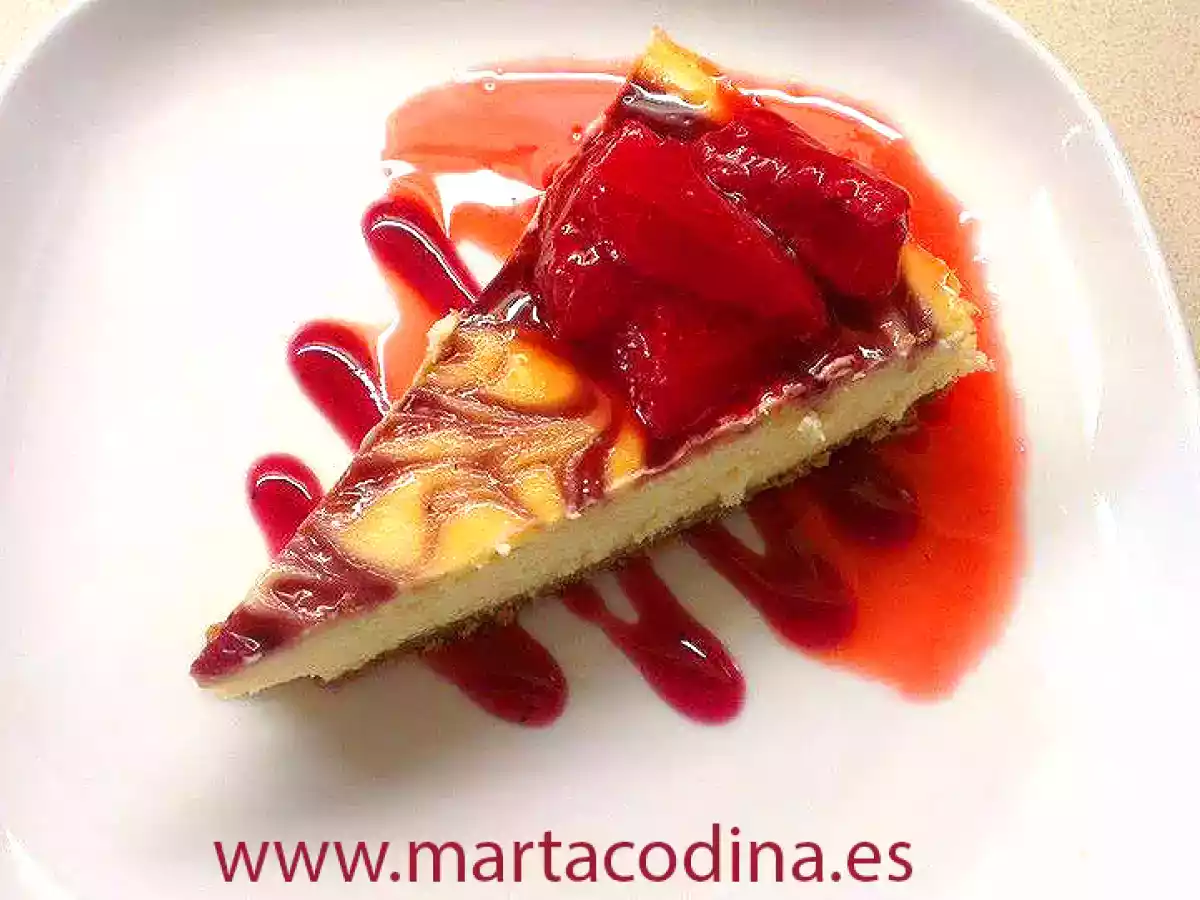 Tarta cremosa de queso y fresa