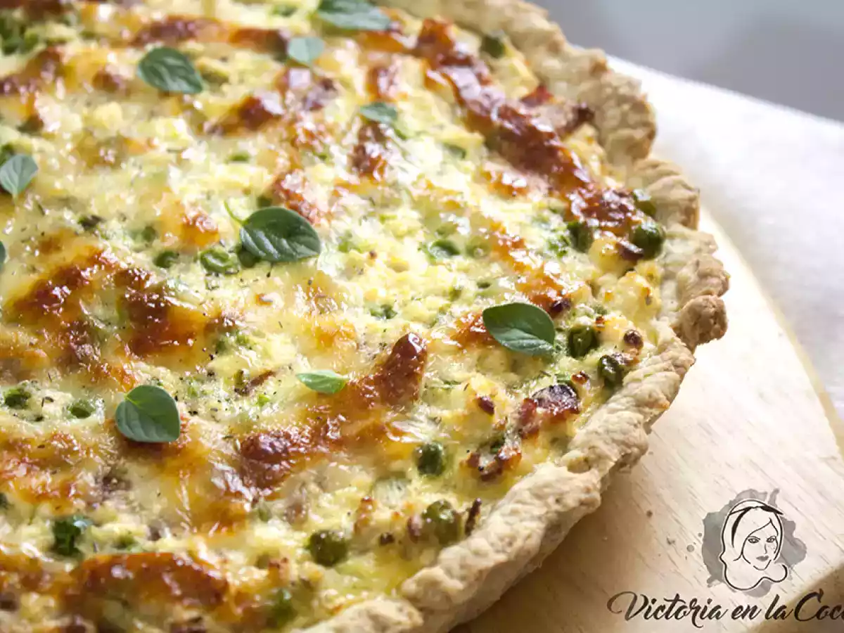 Tarta de arvejas, ricotta y panceta