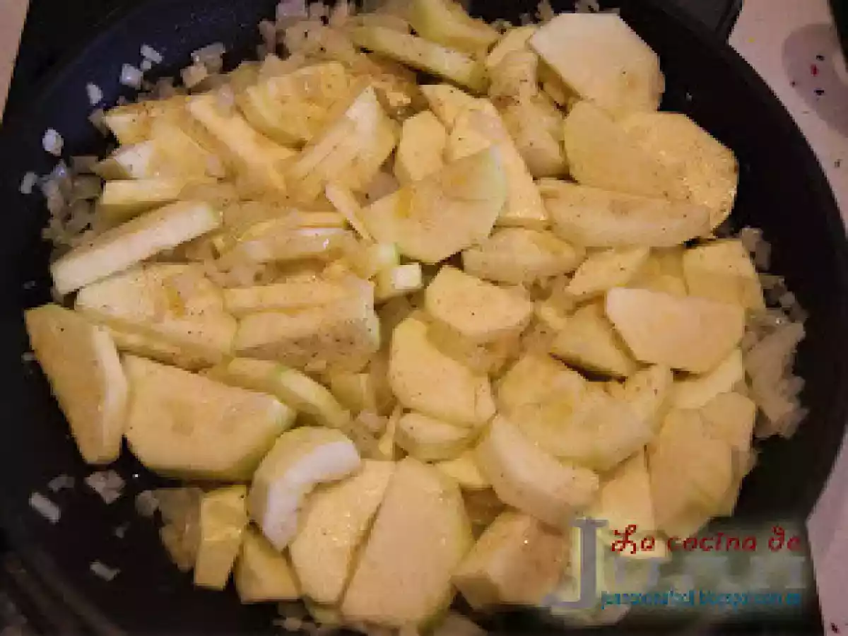 TARTA DE CALABACIN Y ROQUEFORT - foto 4
