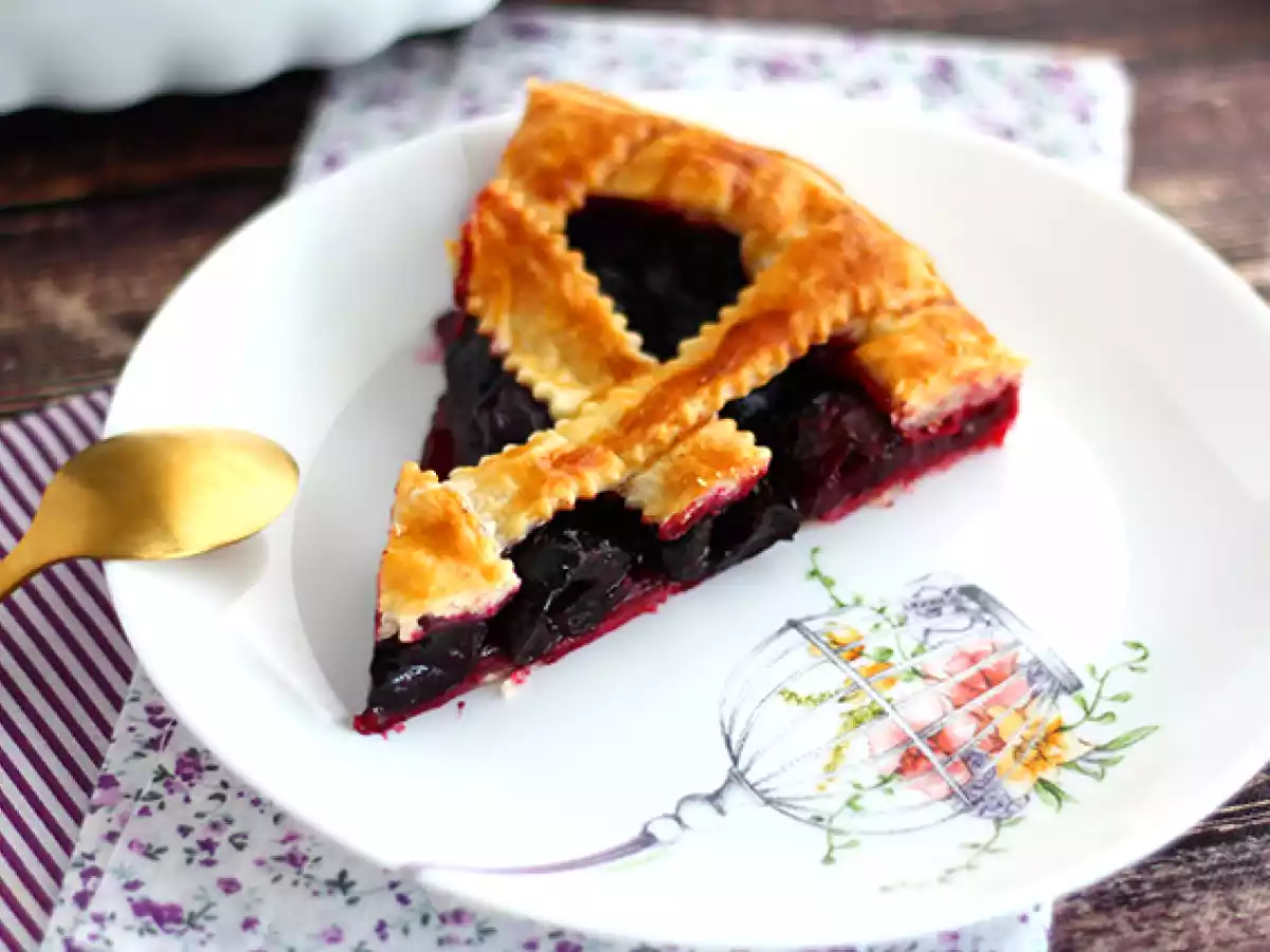 Tarta de cerezas con hojaldre trenzado - foto 3