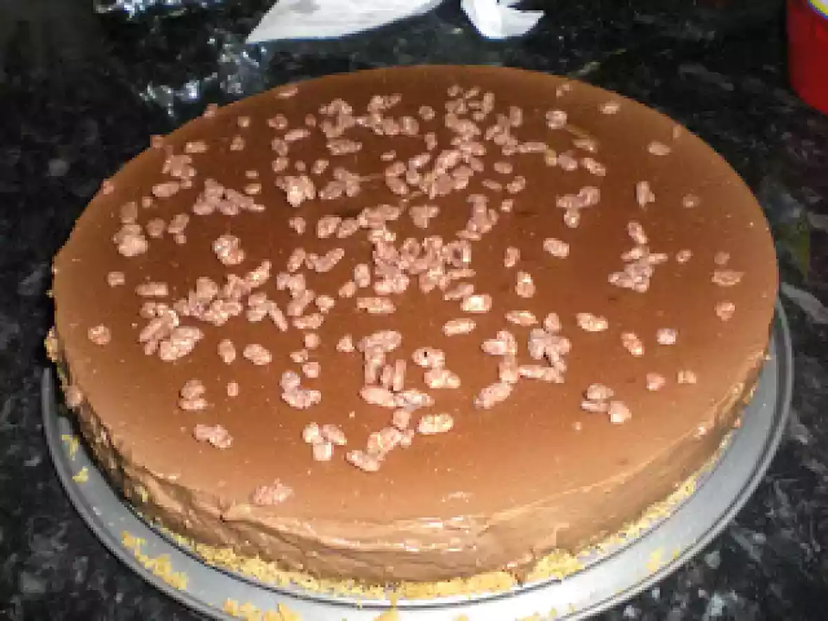 TARTA DE CHOCOLATE A LA TAZA CON BASE DE GALLETA