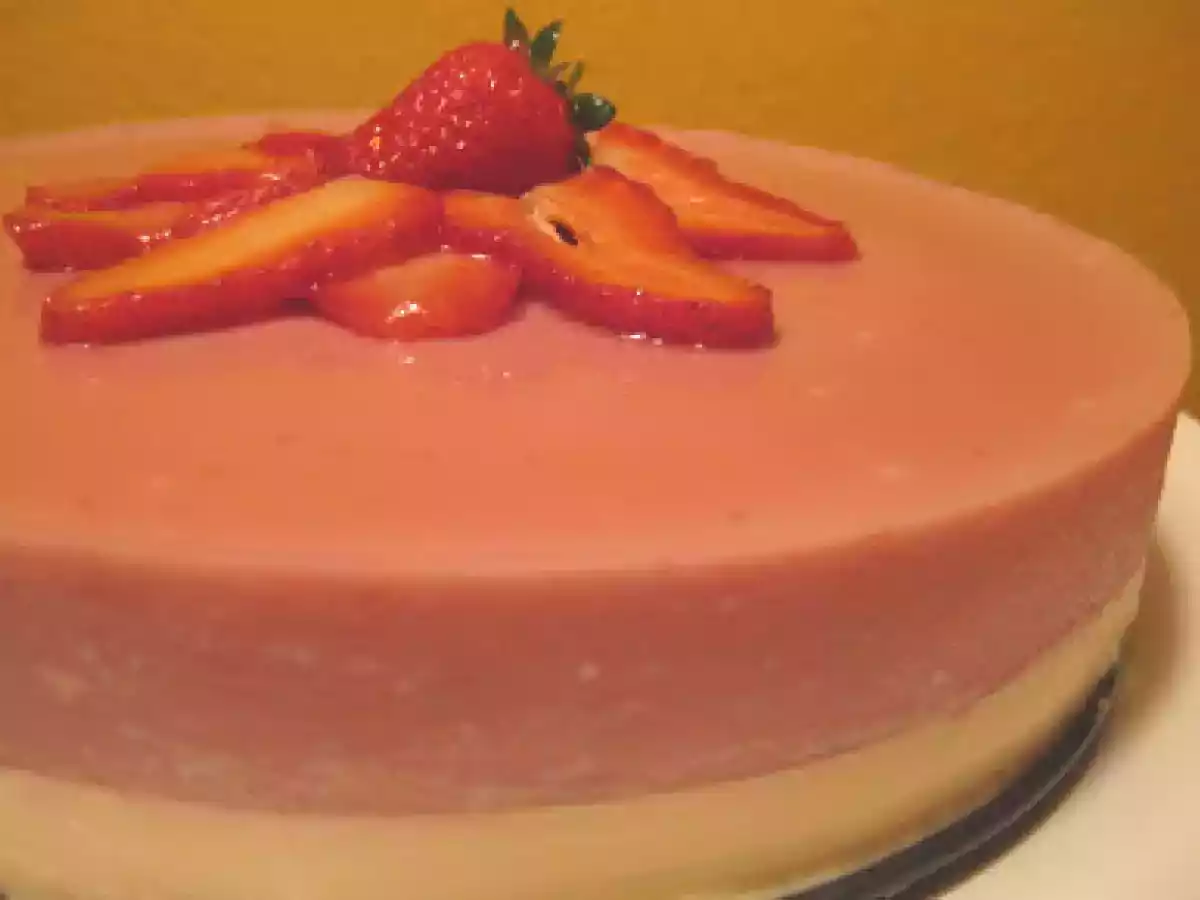 TARTA DE CHOCOLATE BLANCO Y FRESAS - foto 3