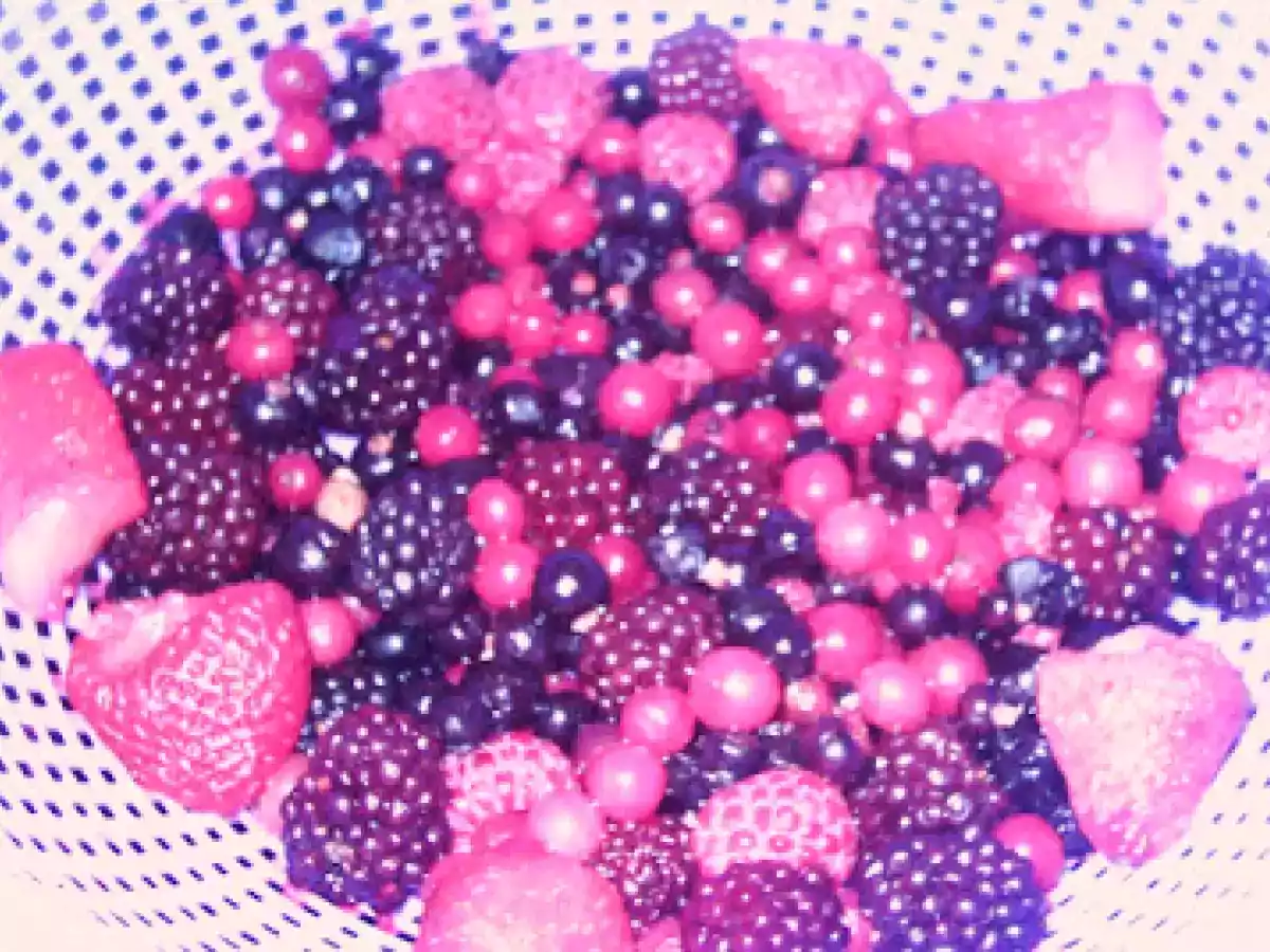 Tarta de chocolate con frutos del bosque - foto 4